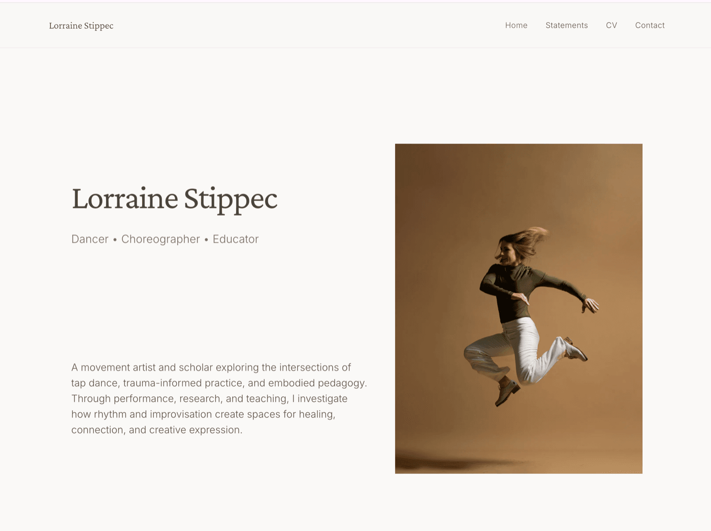 Screenshot of Lorraine Stippec - Artist portfolio & booking site